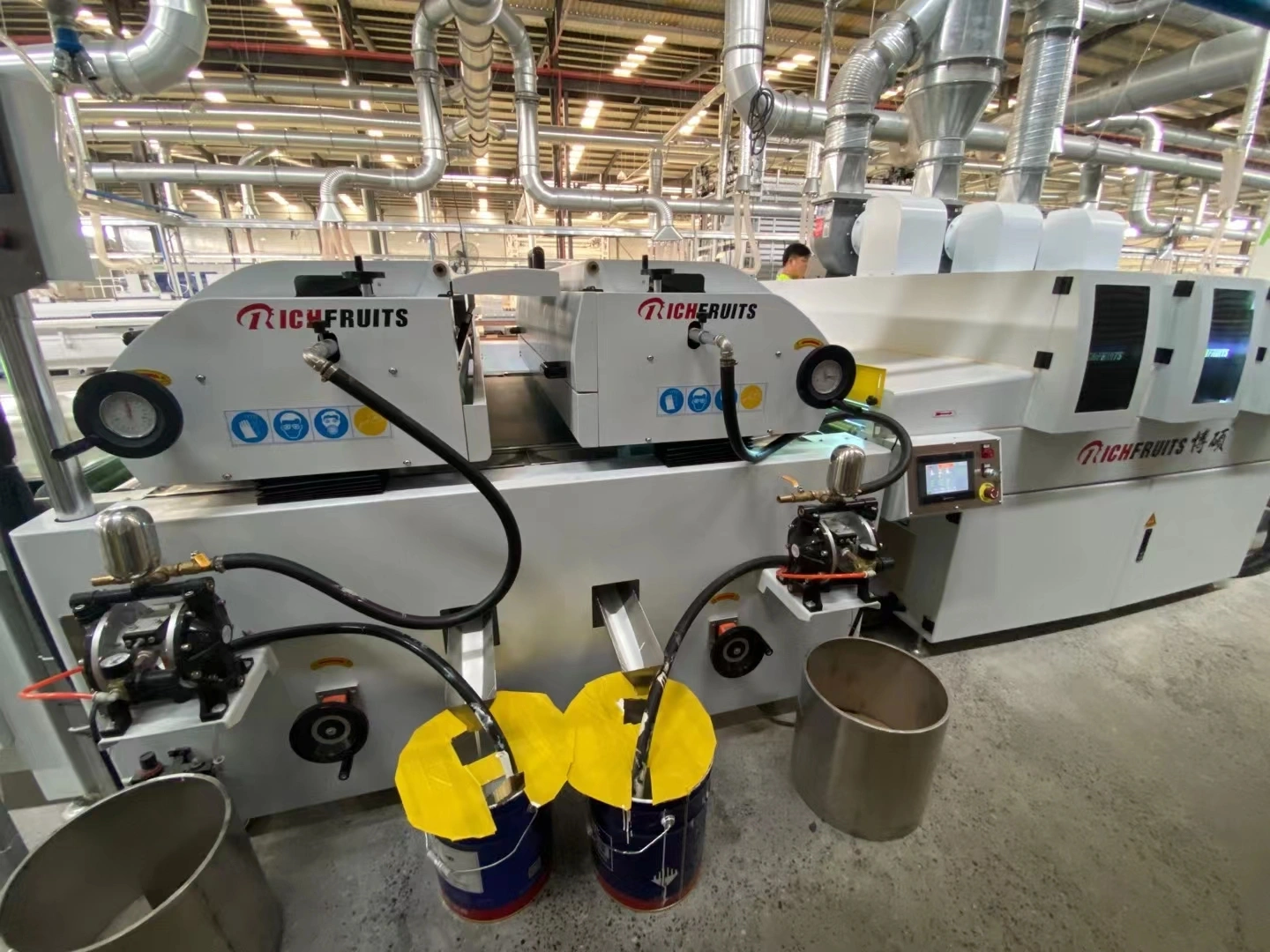 ouble roller coater application rollers
