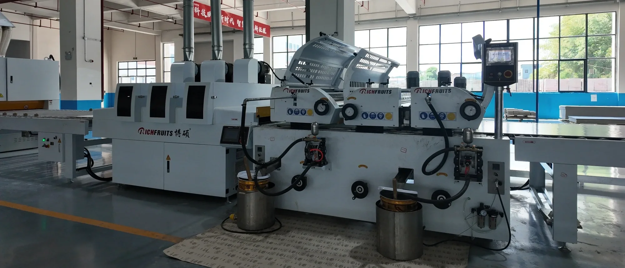 Why Factories Are Switching to Solid Wood Panel Roll Coating